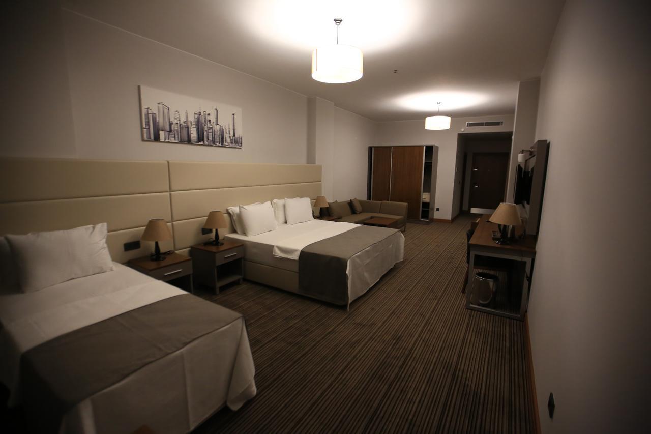 Familya Otel Erbaa Exterior foto